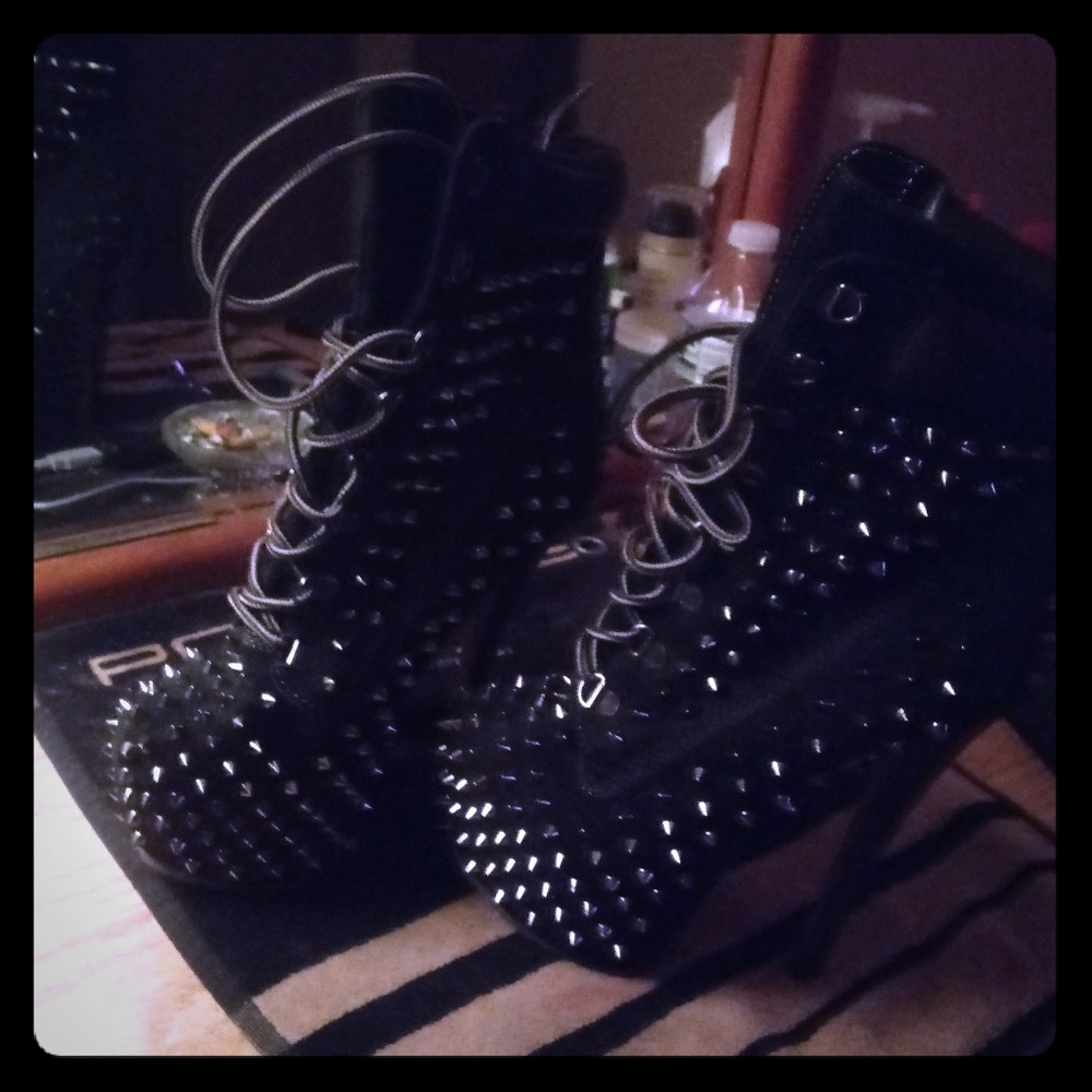 Shoes for dancers